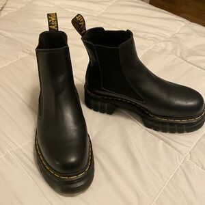 DR. MARTENS Audrick Nappa Leather
Platform Chelsea Boots Size 8